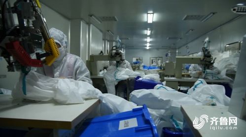 所有生產線滿負荷運行 棗莊市中區(qū)這家企業(yè)已向武漢提供醫(yī)護用品近兩萬套