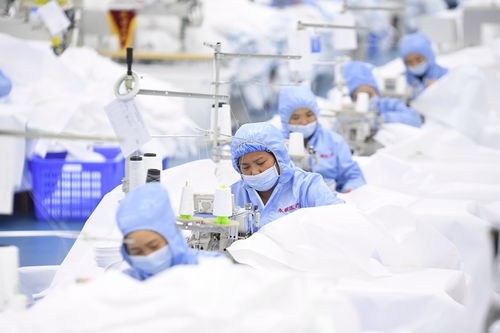 全力保供，防護(hù)物資生產(chǎn)線高效運轉(zhuǎn)